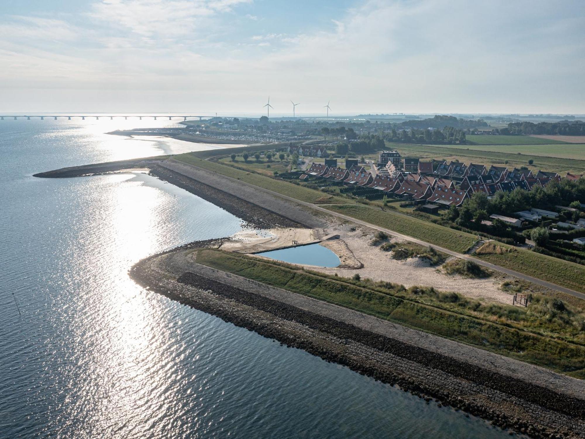 Design Apartment In Zeeland With Its Own Wellness Colijnsplaat Extérieur photo