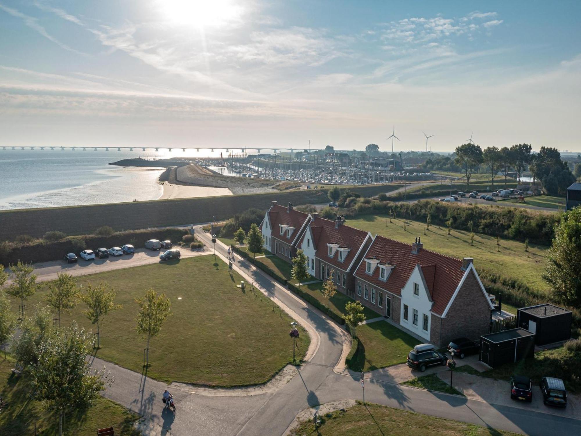 Design Apartment In Zeeland With Its Own Wellness Colijnsplaat Extérieur photo